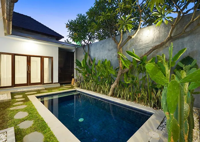 Adels 3 Bedrooms Seminyak