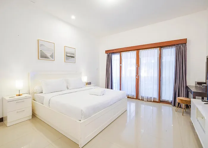 Adels 3 Bedrooms Villa Seminyak
