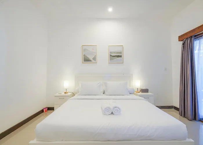 Adels 3 Bedrooms Villa Seminyak