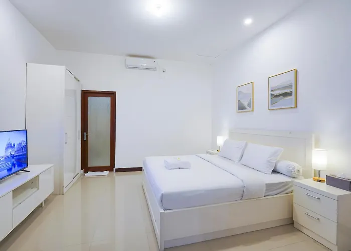 Adels 3 Bedrooms *